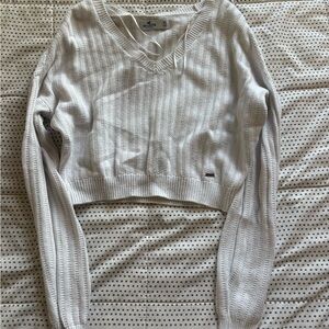 Hollister Cream V-Neck Cropped Knit Sweater